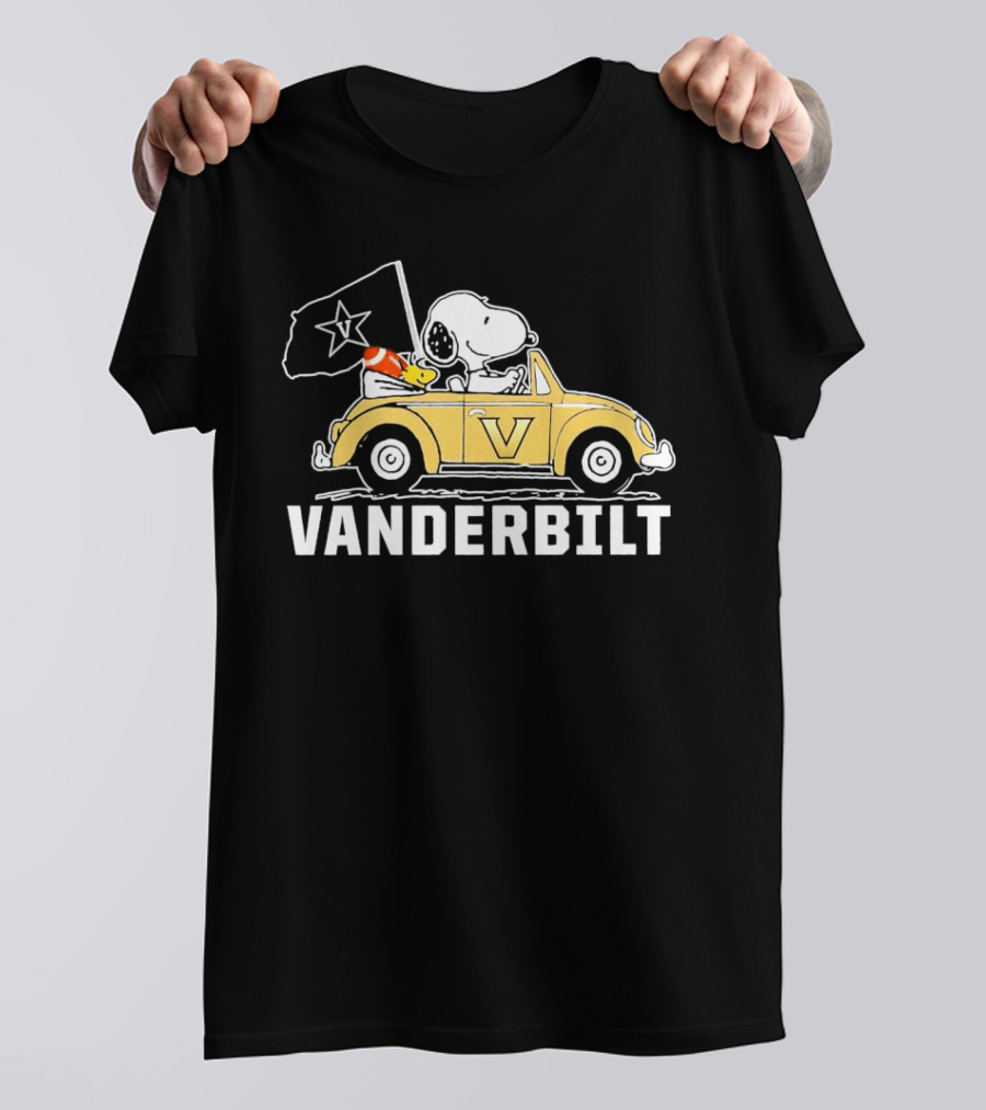Snoopy And Woodstock Vanderbilt Commodores Driving Car T-Shirt