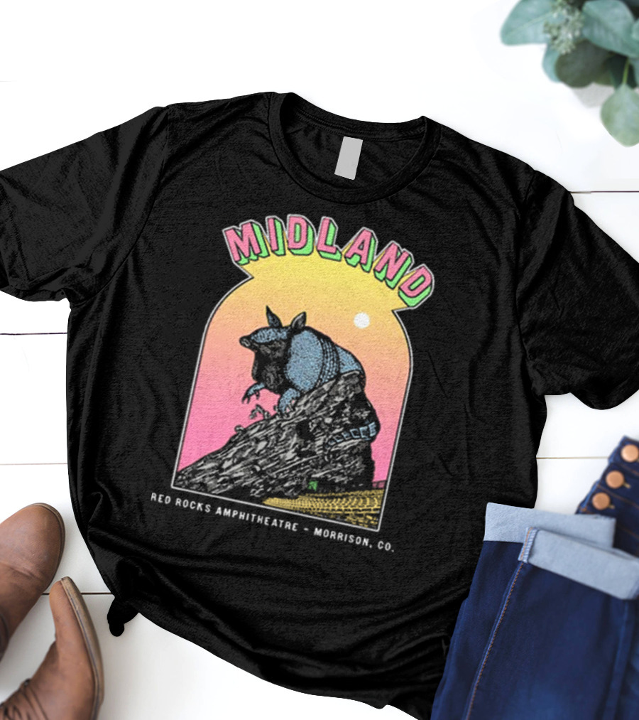 Midland Red Rocks Amphitheatre Armadillo Morrison CO T-Shirt