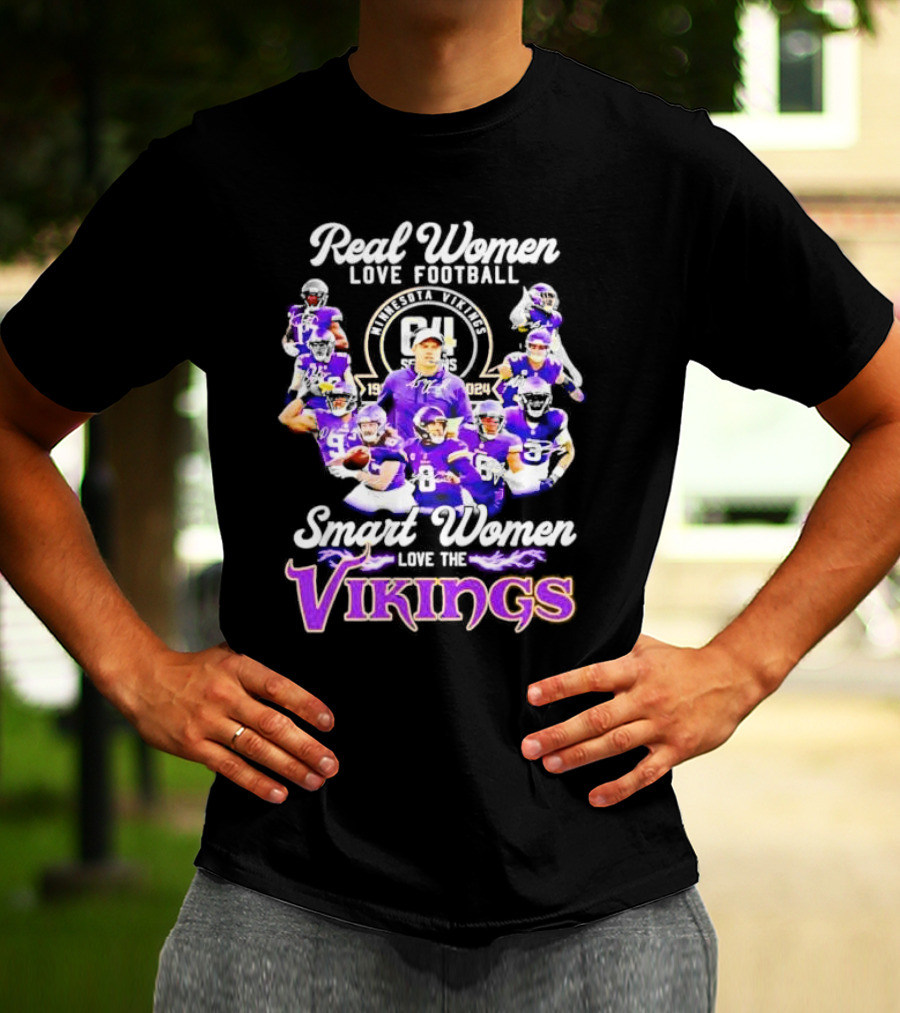 Real Women Love Football Smart Women Love The Minnesota Vikings Players Signatures T-Shirt