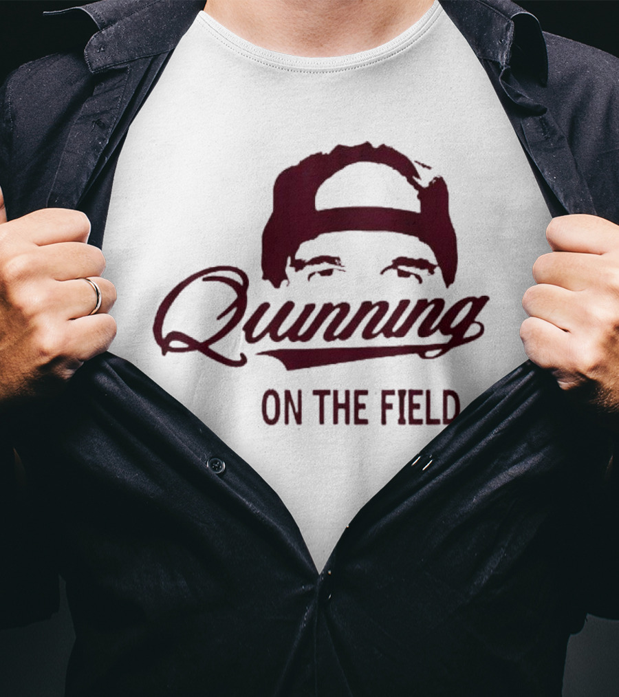 Quinning On The Field Washington Commanders Hat T-Shirt