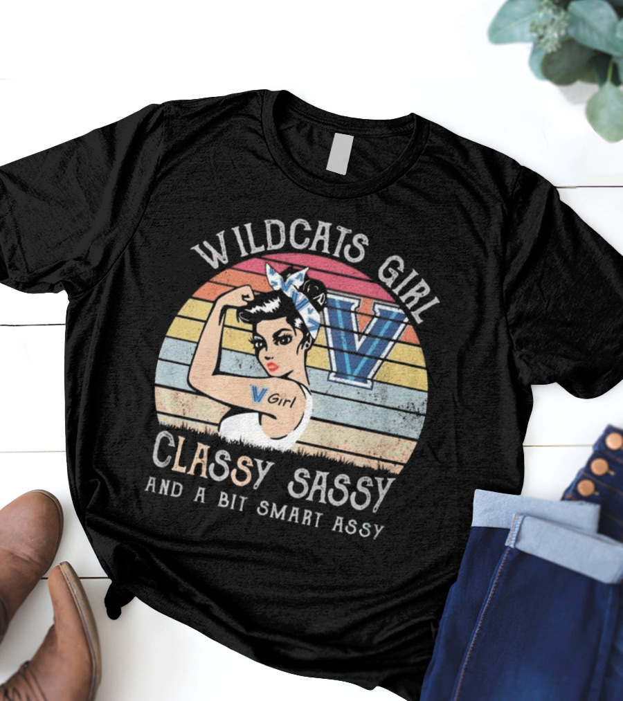 Wildcats Girl Classy Sassy And A Bit Smart Assy V Girl Vintage Style T-Shirt