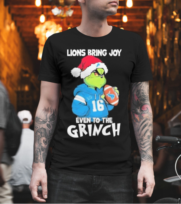 Detroit Lions Bring Joy Even To The Grinch Christmas Santa Football T-Shirt