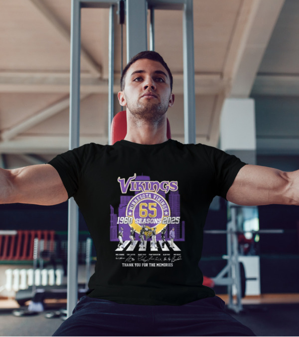 Minnesota Vikings 65 Seasons 1960-2025 Thank You For The Memories Signatures T-Shirt