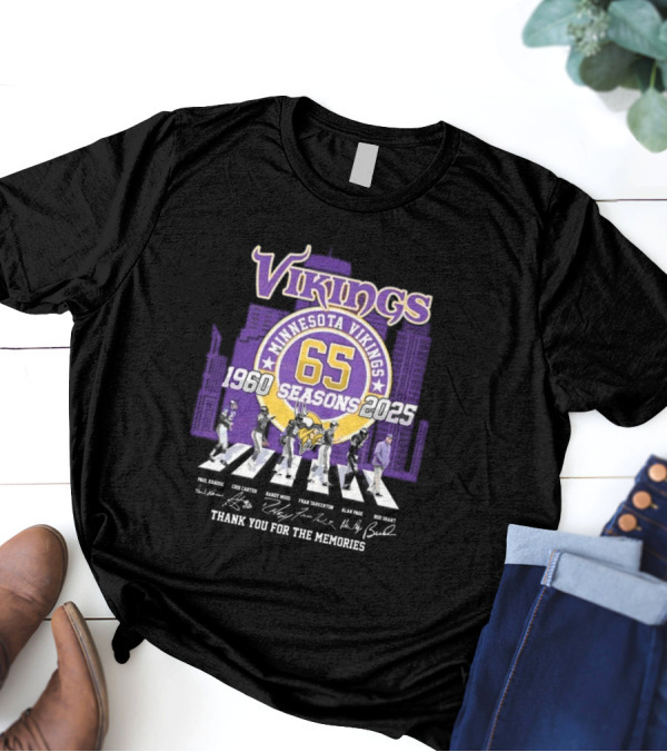Minnesota Vikings 65 Seasons 1960-2025 Thank You For The Memories Signatures T-Shirt