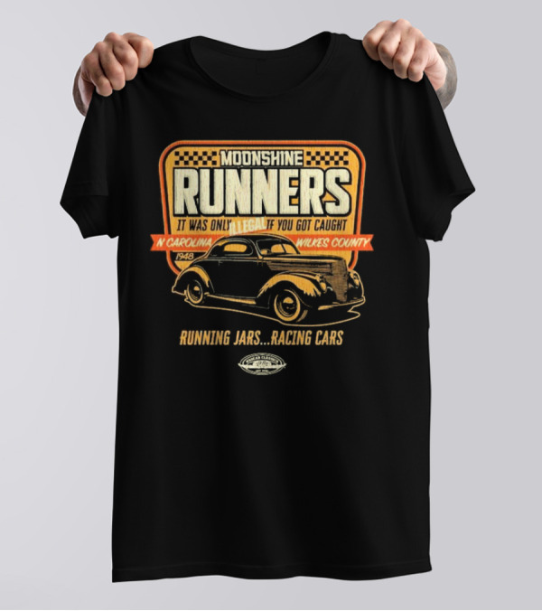 Moonshine Runners 1948 Wilkes County NASCAR Checkered Flag Racing Cars T-Shirt