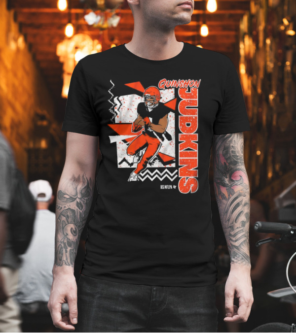 Quinshon Judkins Football 90s Style Bold Zigzag Pattern T-Shirt