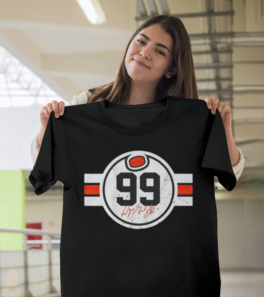 Wayne Gretzky No. 99 Edmonton Signature Hockey Puck Circle T-Shirt
