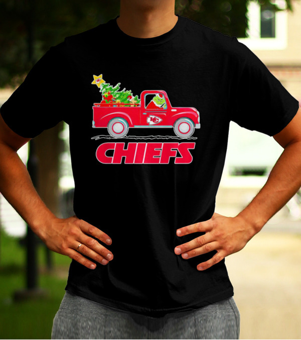 Grinch Driving Kansas City Chiefs Red Truck With Christmas Tree T-Shirt