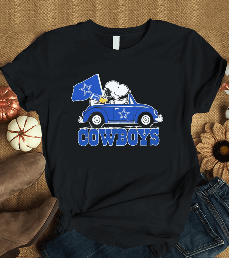 Snoopy And Woodstock Driving Car Cowboys Flag T-Shirt