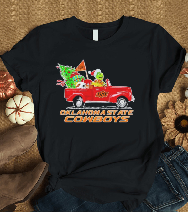 Oklahoma State Cowboys Christmas Grinch And Dog Driving Red OSU Car With Tree And Presents T-Shirt