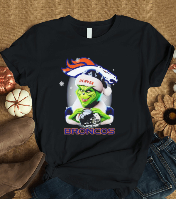 Denver Broncos Christmas Grinch Holding Football Helmet T-Shirt