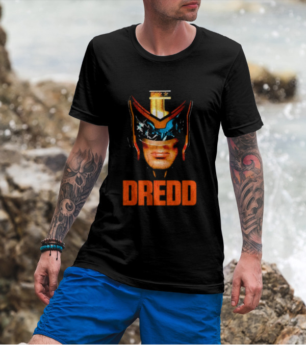 Judge Dredd Helmet Vintage Retro Dredd T-Shirt