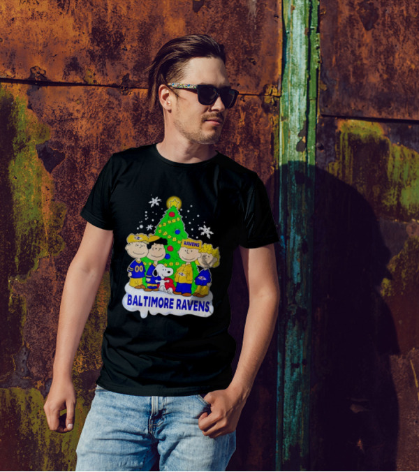 Baltimore Ravens Christmas Tree With Peanuts Characters T-Shirt