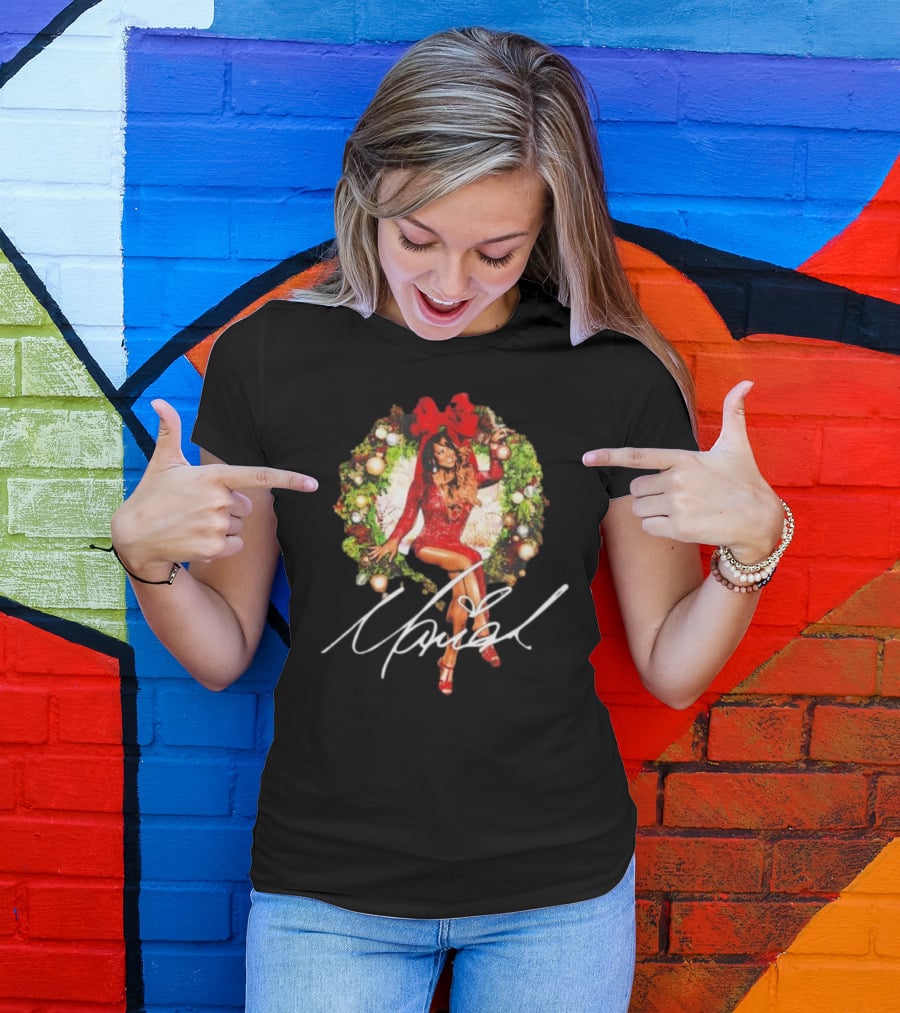 Mariah Carey Festive Holiday Wreath Bow Signature T-Shirt