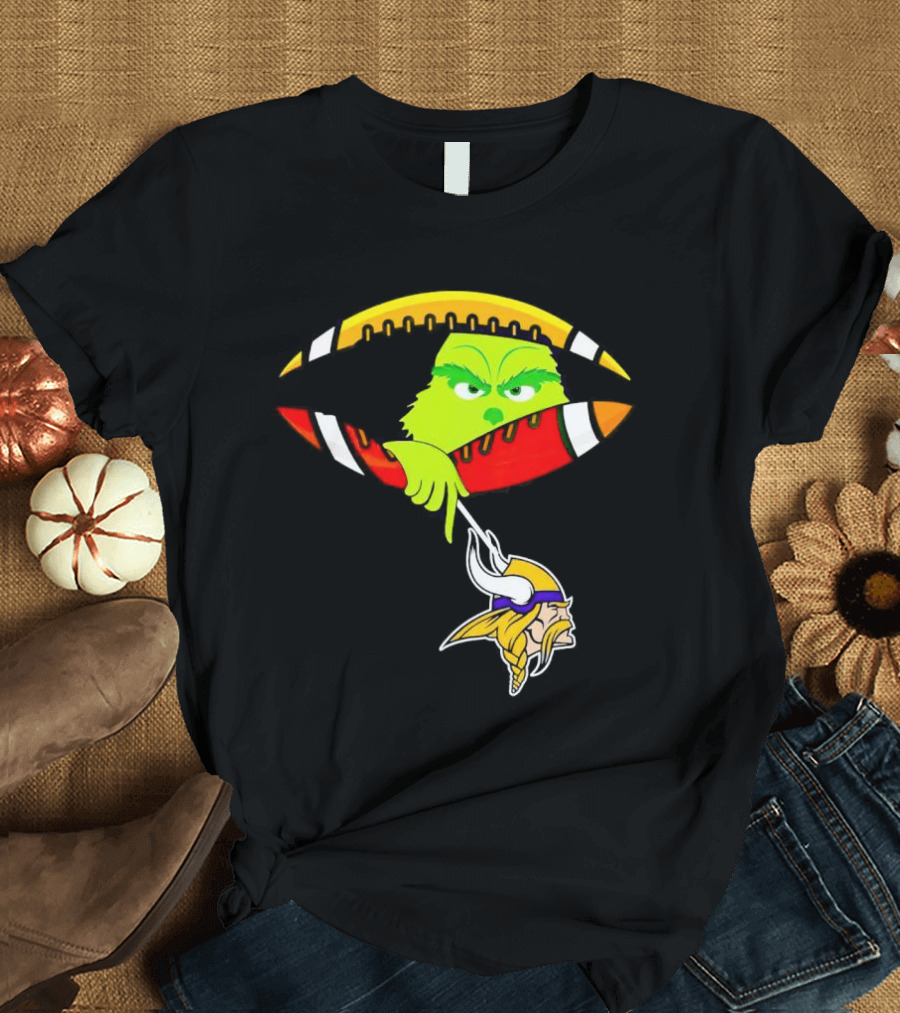 Grinch Stealing Minnesota Vikings Football T-Shirt