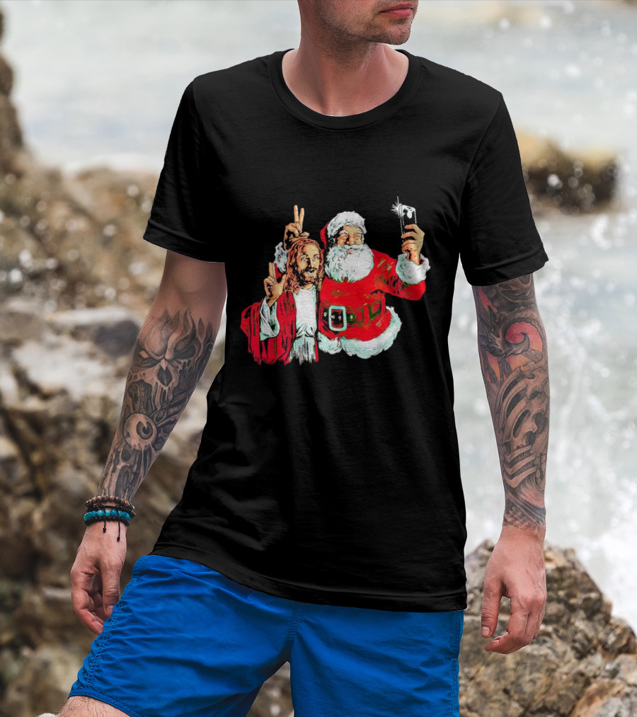 Santa And Jesus Taking Selfie Best Friends Christmas T-Shirt