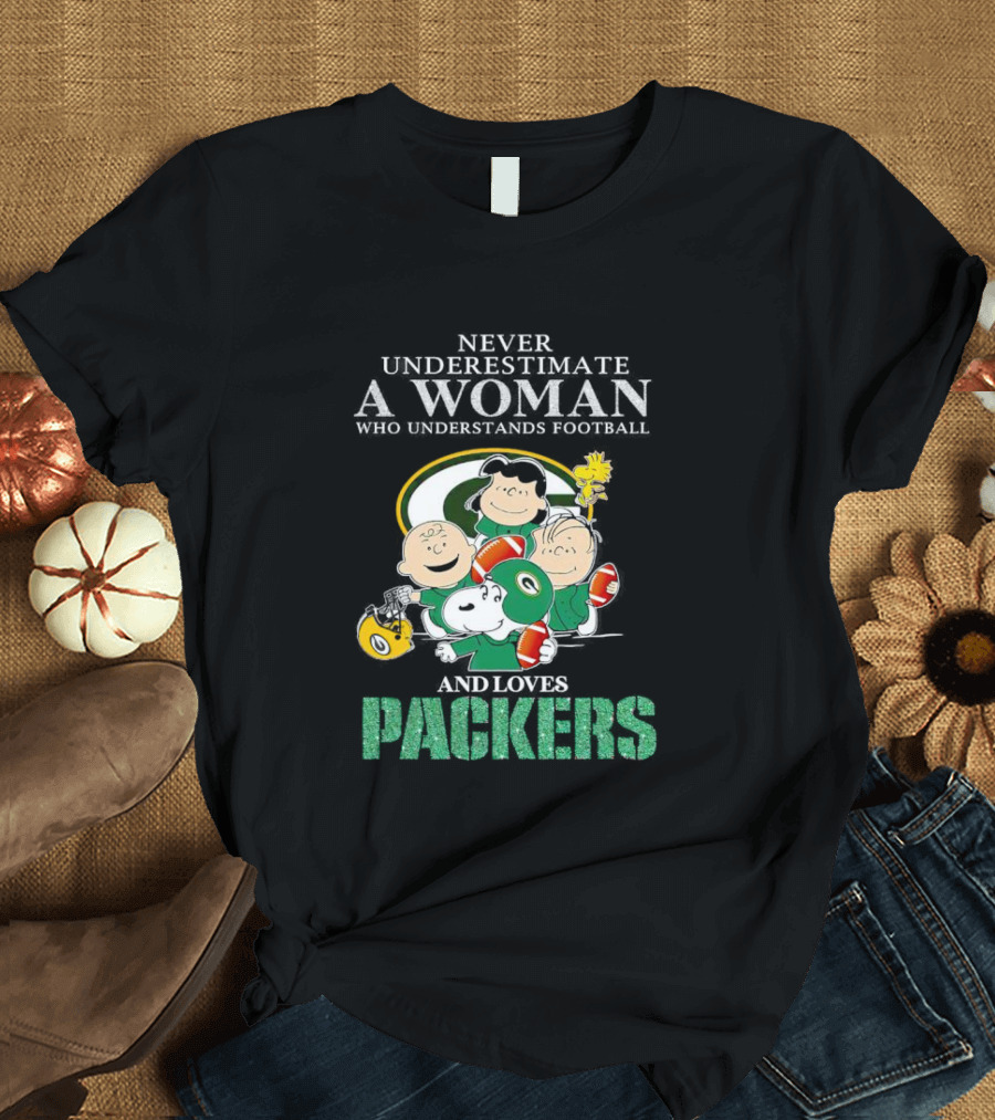 Never Underestimate A Woman Who Understands Football And Loves Packers Featuring Peanuts Characters T-Shirt