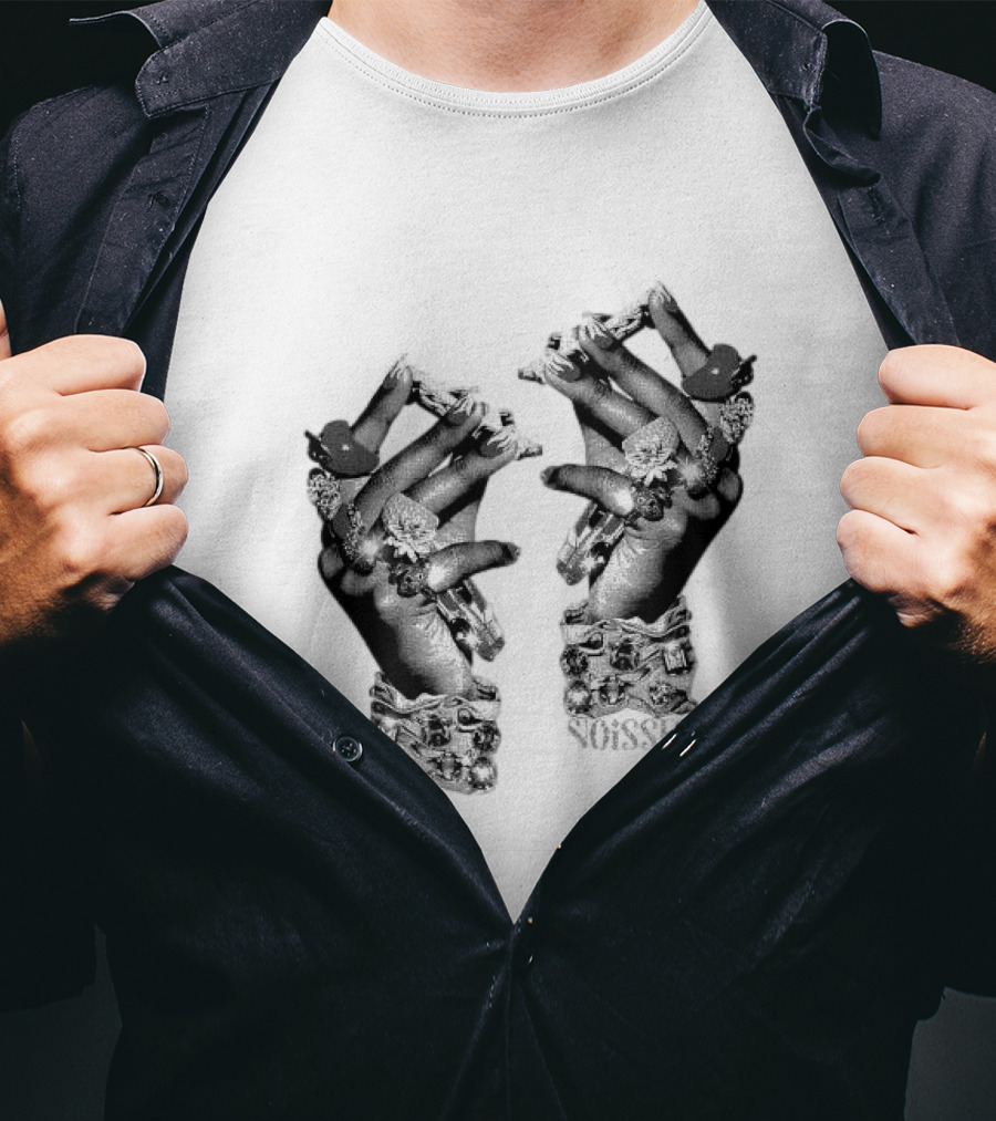 Noisey Vintage Diamond Adorned Fingers Monochrome Print T-Shirt