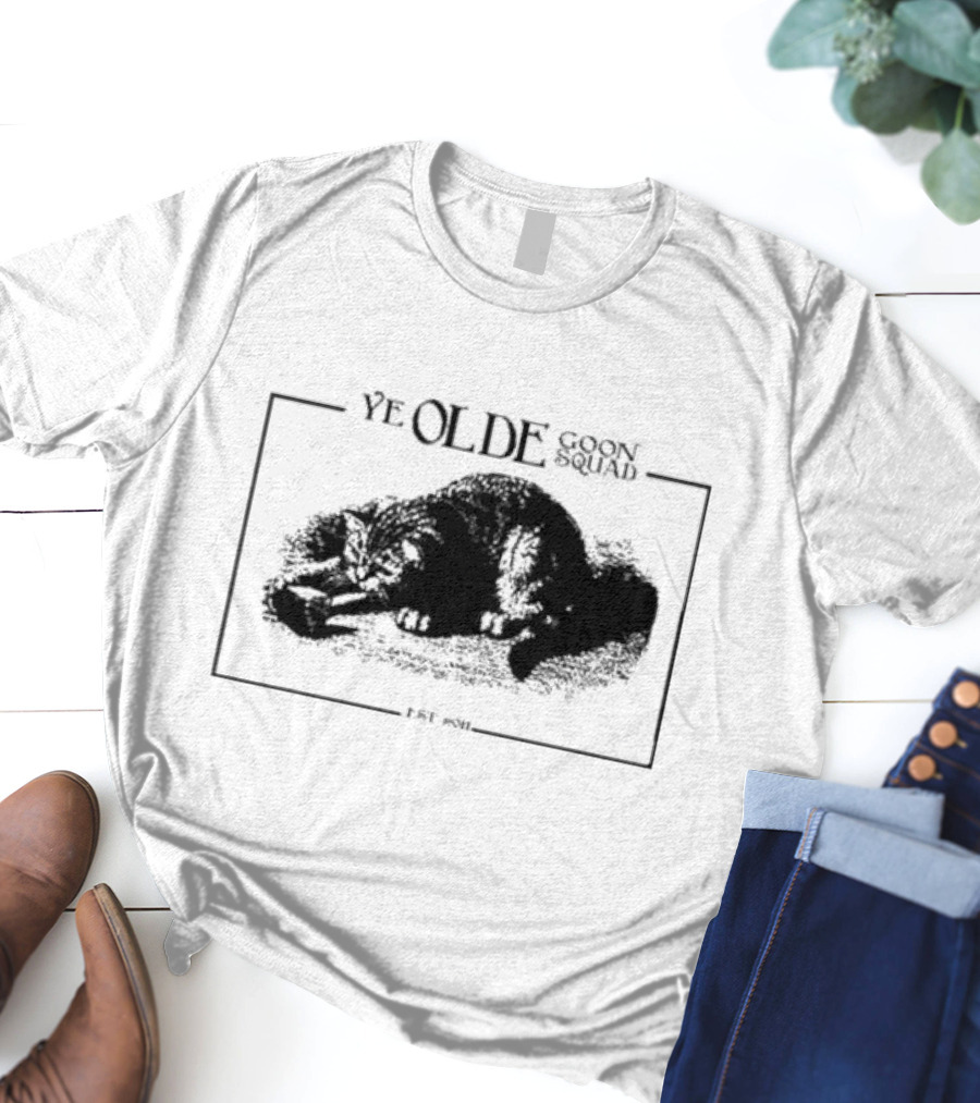 Ye Olde Goon Squad Est 2011 The Yogscast Cat T-Shirt
