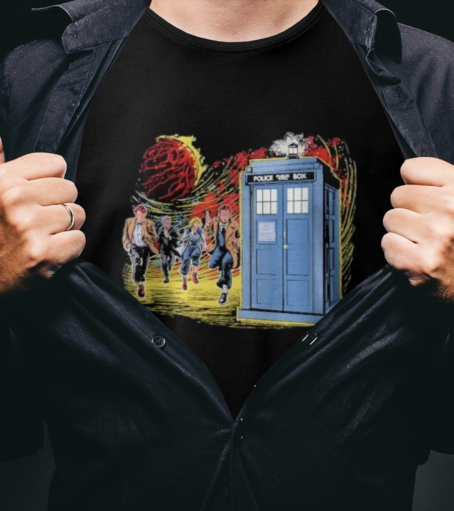 Police Public Box Time Travel Sci-fi Comics Chase With Doctor And Companions T-Shirt