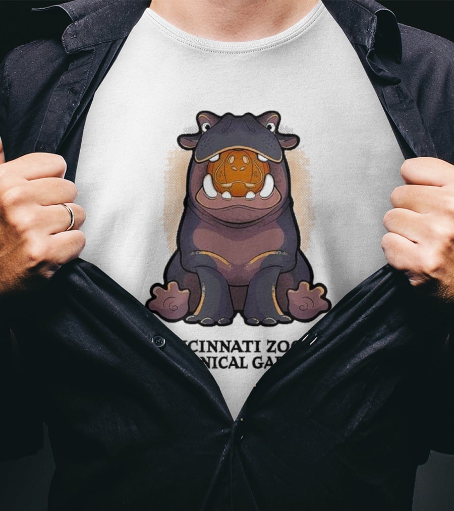 Cincinnati Zoo And Botanical Garden Fiona With Pumpkin Glow Outline T-Shirt