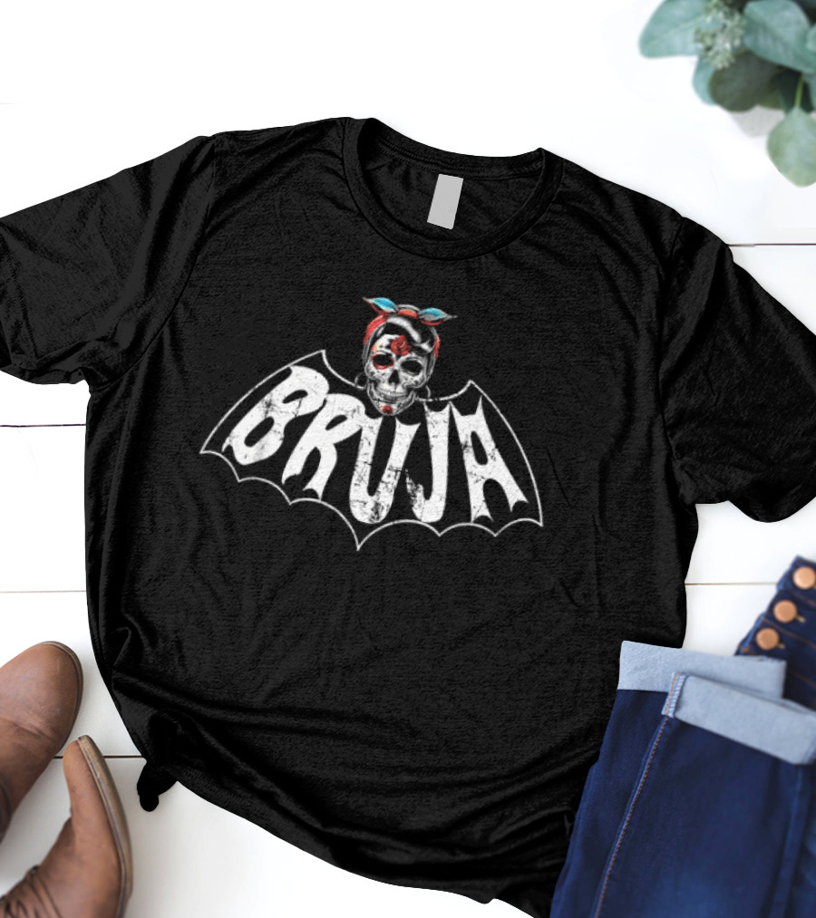 Bruja Skull Bandana Vintage Bat T-Shirt
