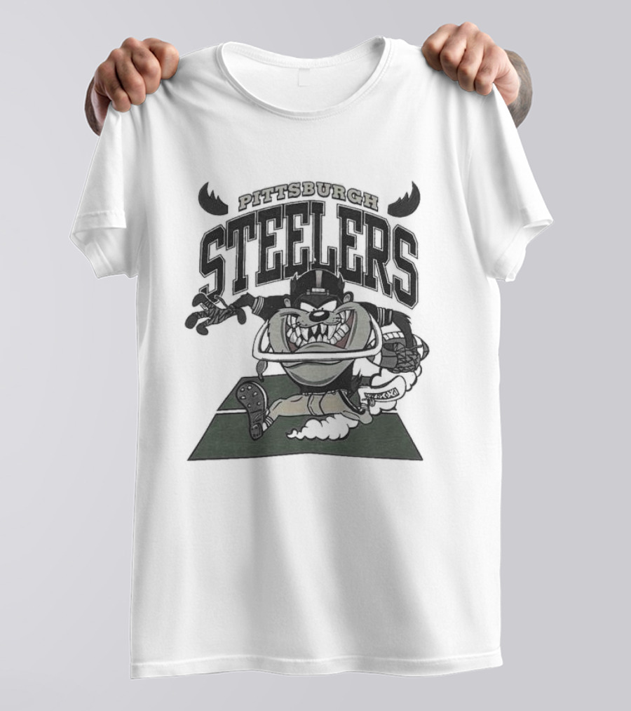 Pittsburgh Steelers Looney Tunes Taz 90s NFL Football T-Shirt