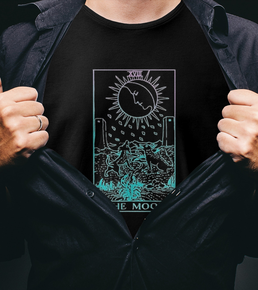 The Moon Tarot Card Waite Witchy Creepy Cool XVIII T-Shirt