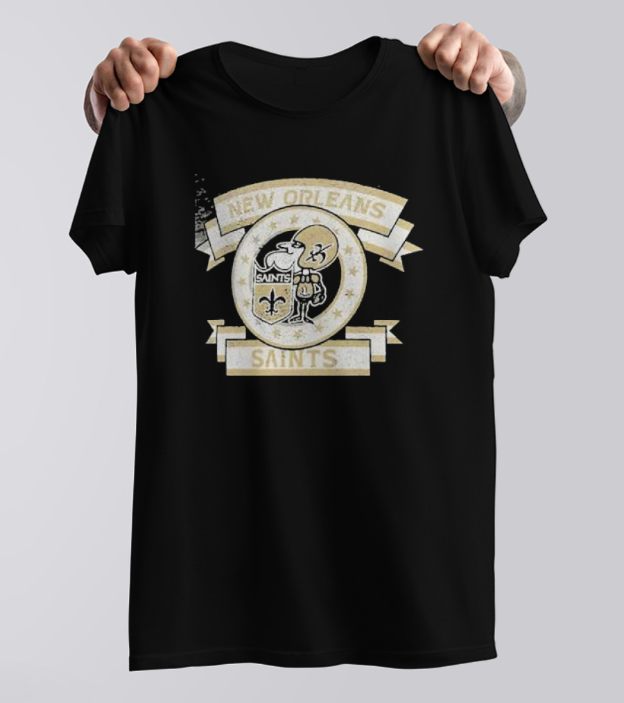 New Orleans Saints Fanatics Wingback Carry Shield Crest Fleur-de-Lis T-Shirt