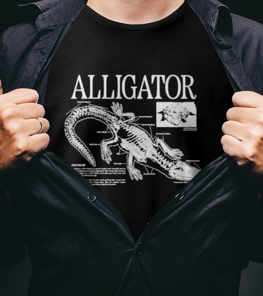 Alligator Skeleton Diagram With Detailed Annotations T-Shirt