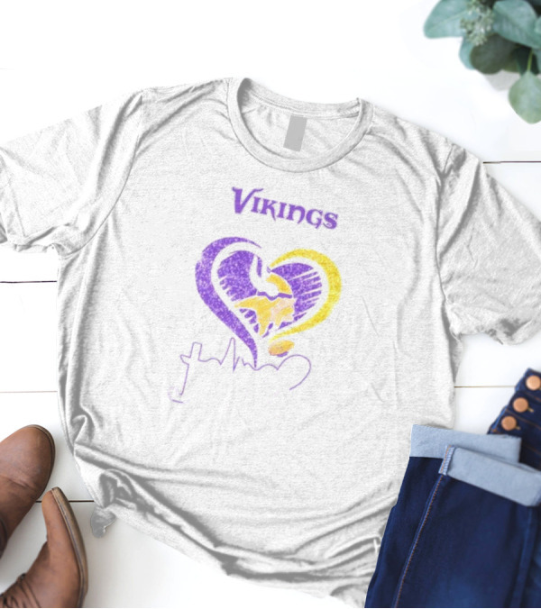 Vikings Heart Jesus Purple And Gold Minnesota T-Shirt