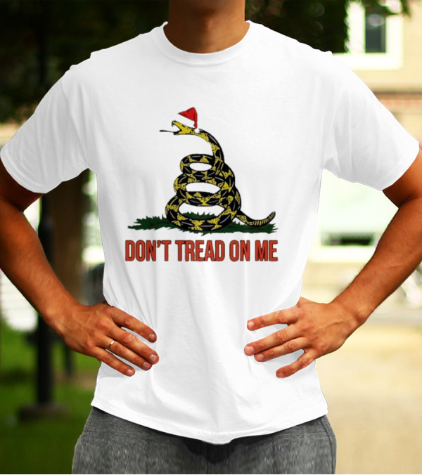 Don’t Tread On Me Christmas Santa Hat Gadsden Flag T-Shirt