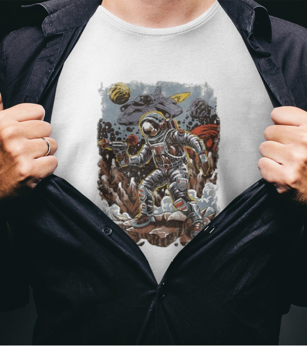 Space Saga Vintage Astronaut Adventure With Retro Planets And Spaceship T-Shirt