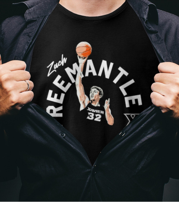 Zach Freemantle Xavier Musketeers Basketball Player 32 Dunking Action T-Shirt