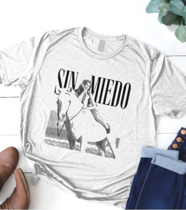 Sin Miedo Woman On Horse Equestrian T-Shirt