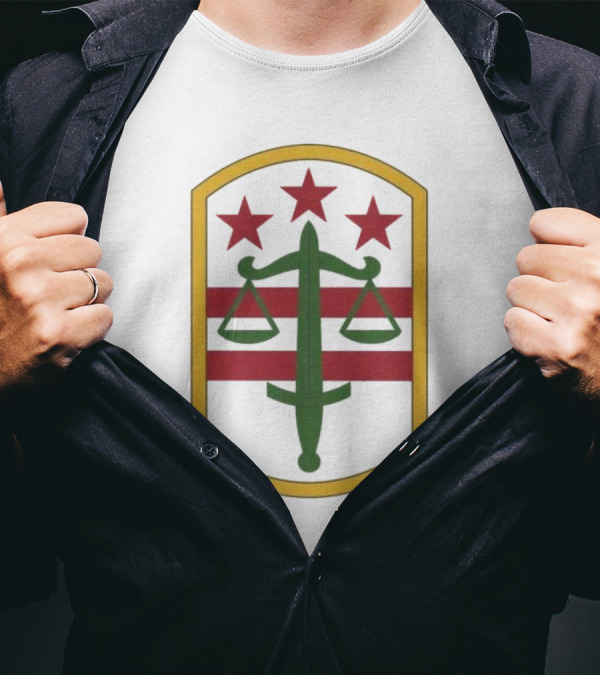 260 Military Police Command Insignia With Stars And Sword Scales Emblem T-Shirt