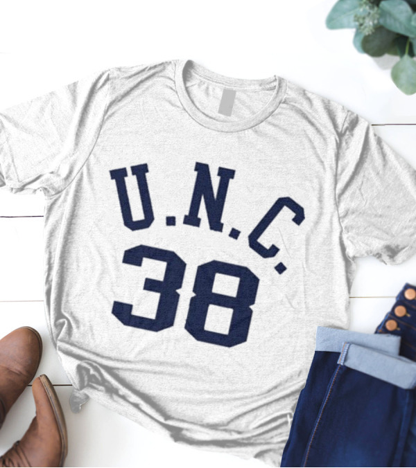 Bill Belichick Brought His Dad’s UNC 38 T-Shirt