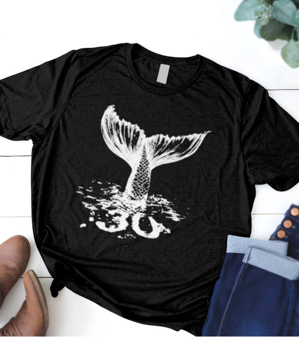 Camiseta 30naonda Preta Mermaid Tail 30 T-Shirt
