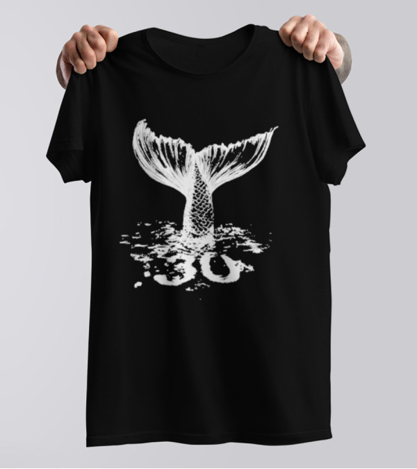 Camiseta 30naonda Preta Mermaid Tail 30 T-Shirt
