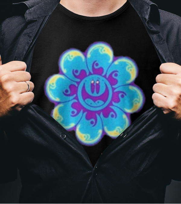 Helen Kennedy Zazzy 2024 Black Smiley Flower T-Shirt