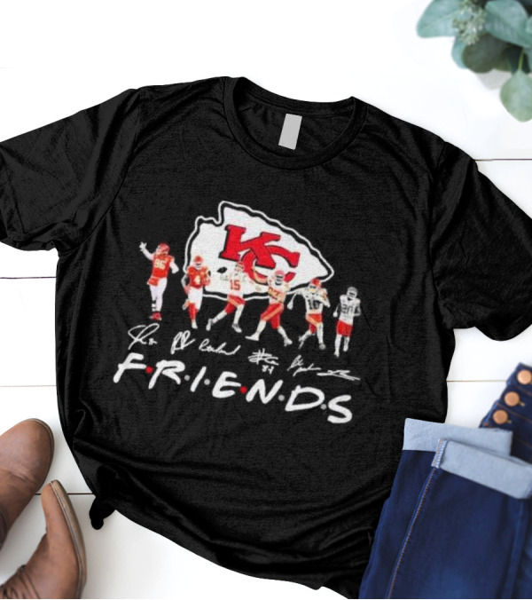 Chris Jones Patrick Mahomes Travis Kelce Friends Kansas City Chiefs Football KC Signatures T-Shirt