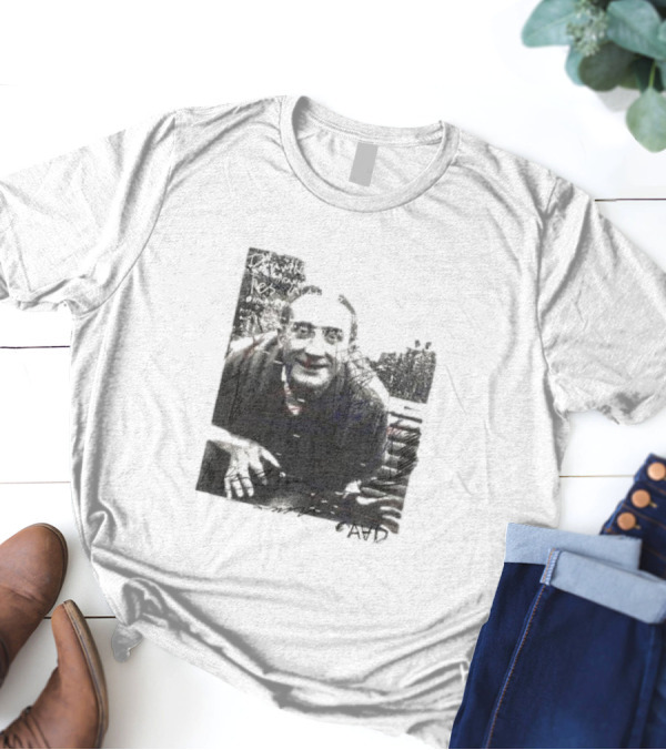 Duchamp Portrait AVID Text Compilation T-Shirt