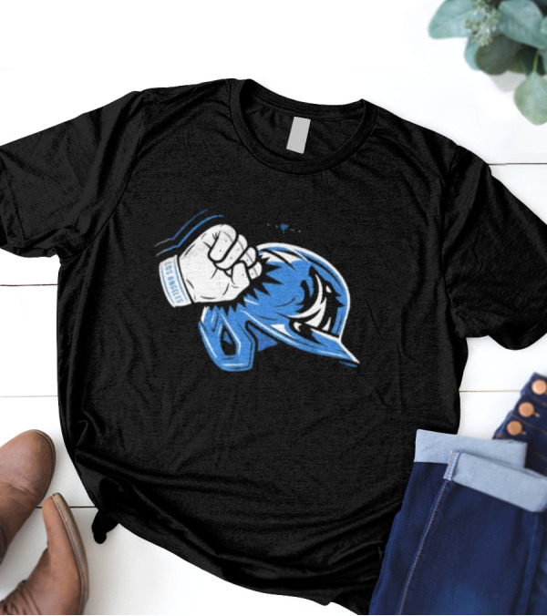 The Wolf Of Chavez Ravine Los Angeles Dodgers Fist Bump Helmet T-Shirt