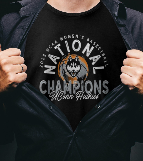2025 NCAA Women's Basketball National Champions UConn Huskies Distressed T-Shirt