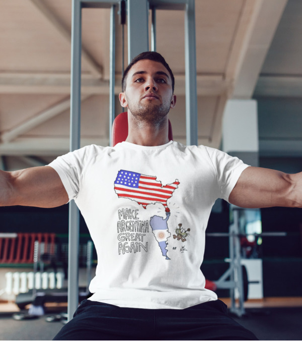 Asume Donald Trump Nueva Era De Prosperidad Make Argentina And America Great Again 2025 Map USA Flag T-Shirt