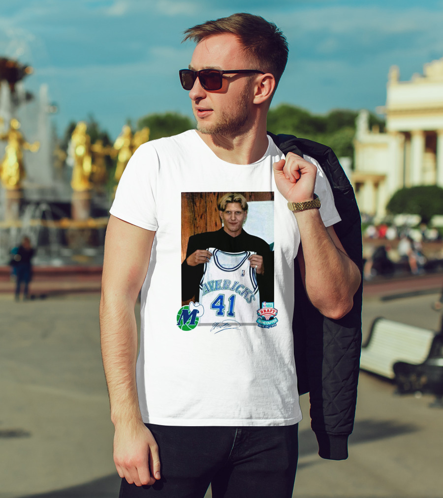 Dirk Nowitzki Mavericks NBA Draft Vancouver June 24 1998 T-Shirt