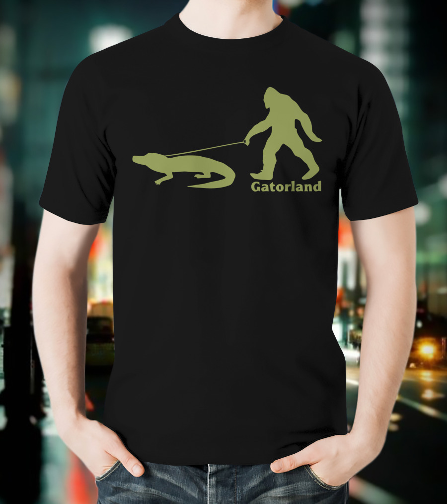 Cvpayne Bigfoot Walking Alligator Gatorland T-Shirt